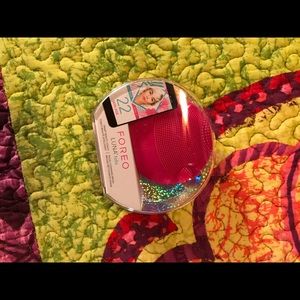 Facial cleansing sponge